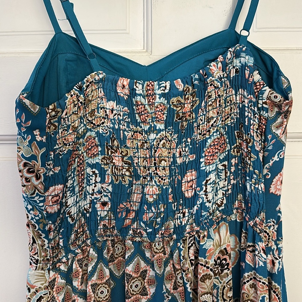 Patterned Maxi Dress - Picture 5 of 6
